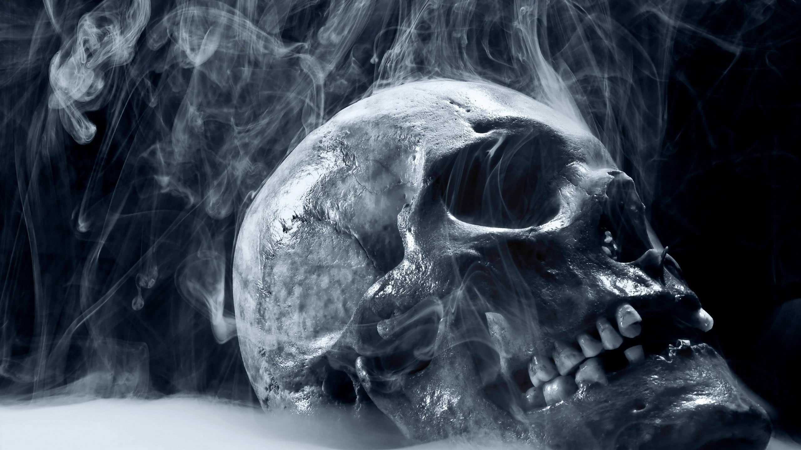 Skull wallpaper, artwork, digital art, smoke, spooky