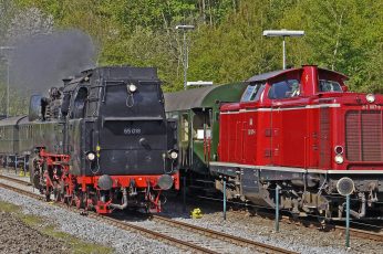 Steam locomotive wallpaper, diesel locomotive, railway museum, bochum