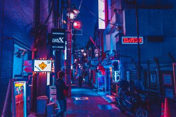 Men’s black long-sleeved top, Japan, Benjamin Hung, night, street
