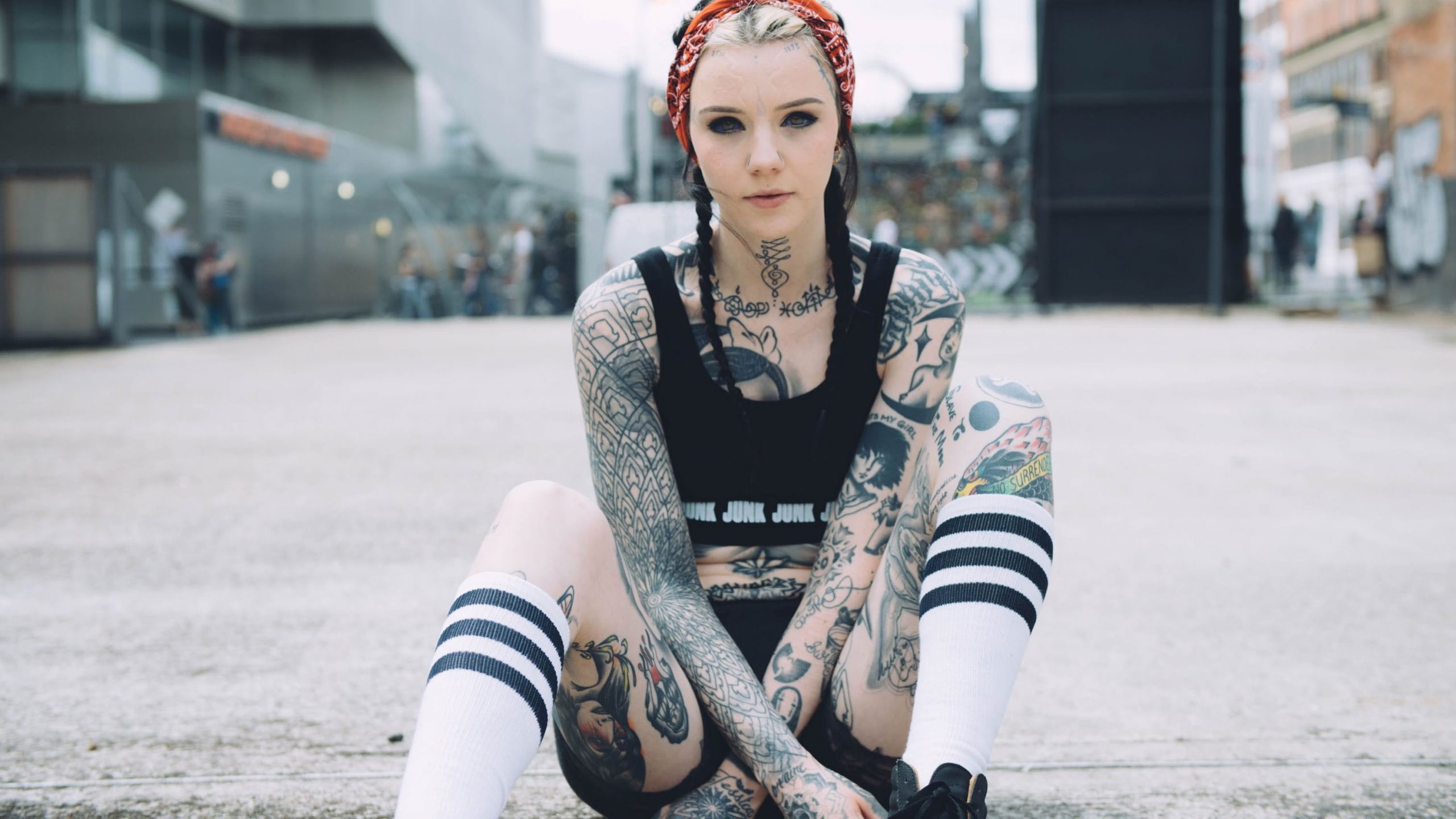 Women's pair of white-and-black high socks, Grace Neutral, tattoo wallpaper