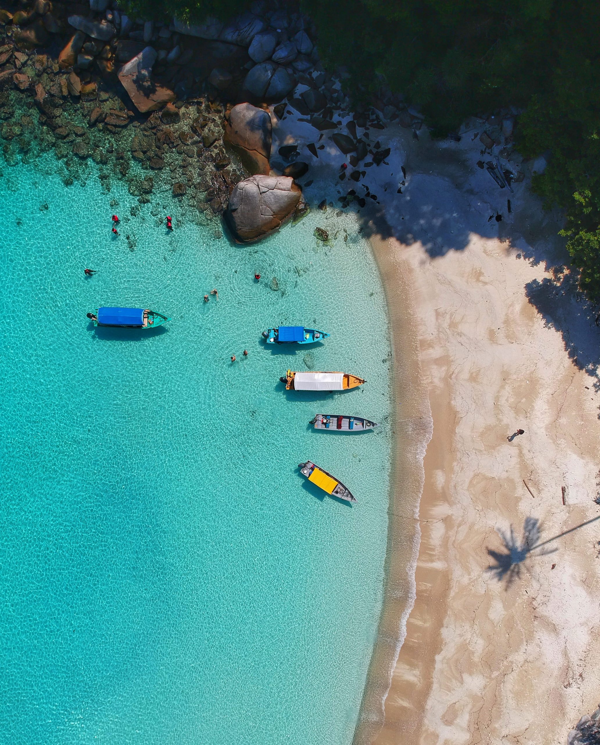 Wallpaper Aerial View Photography Of Boats On Seashore
