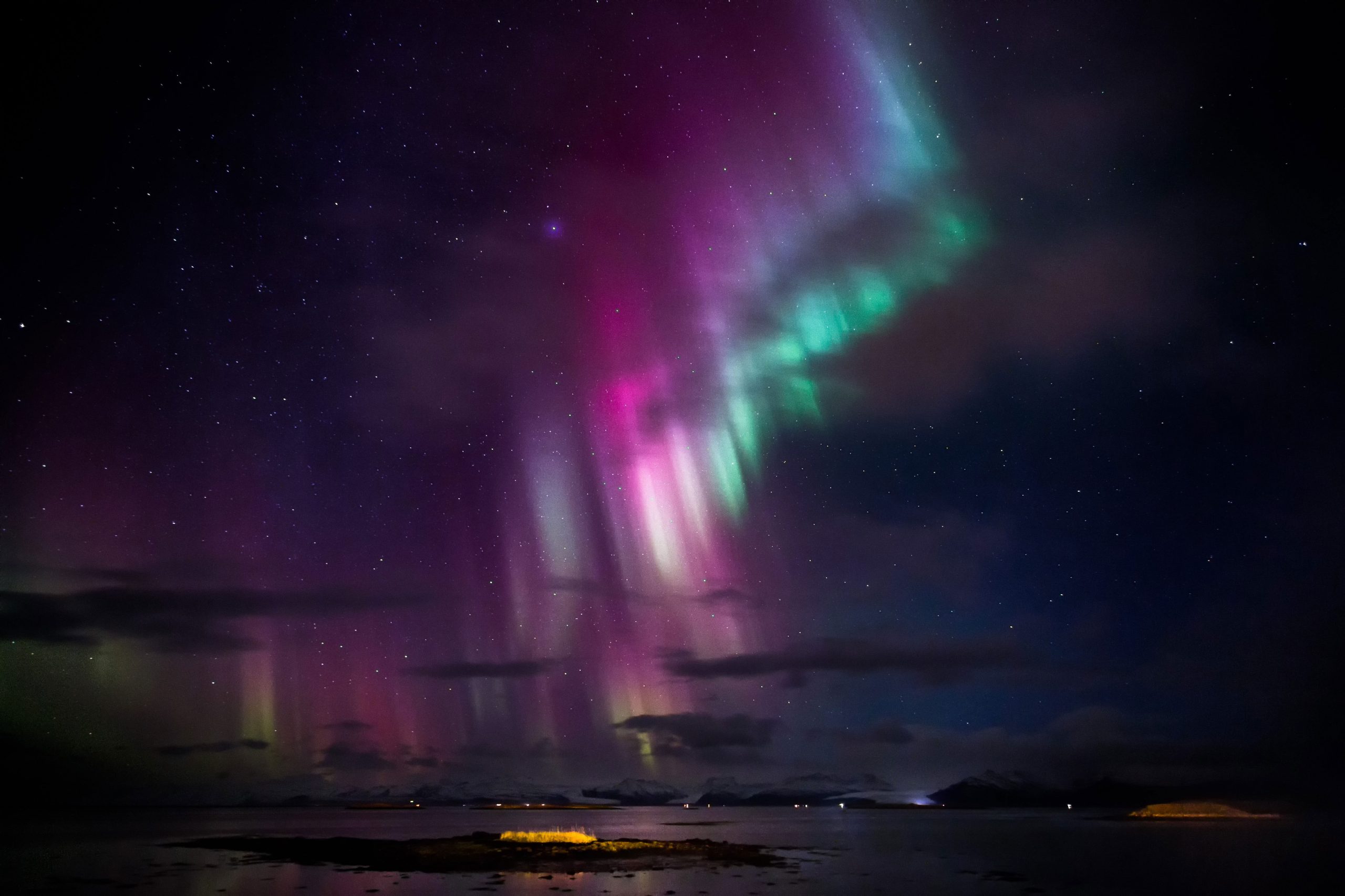 Wallpaper Northern Lights, Iceland, Holiday, Hofn, Northern