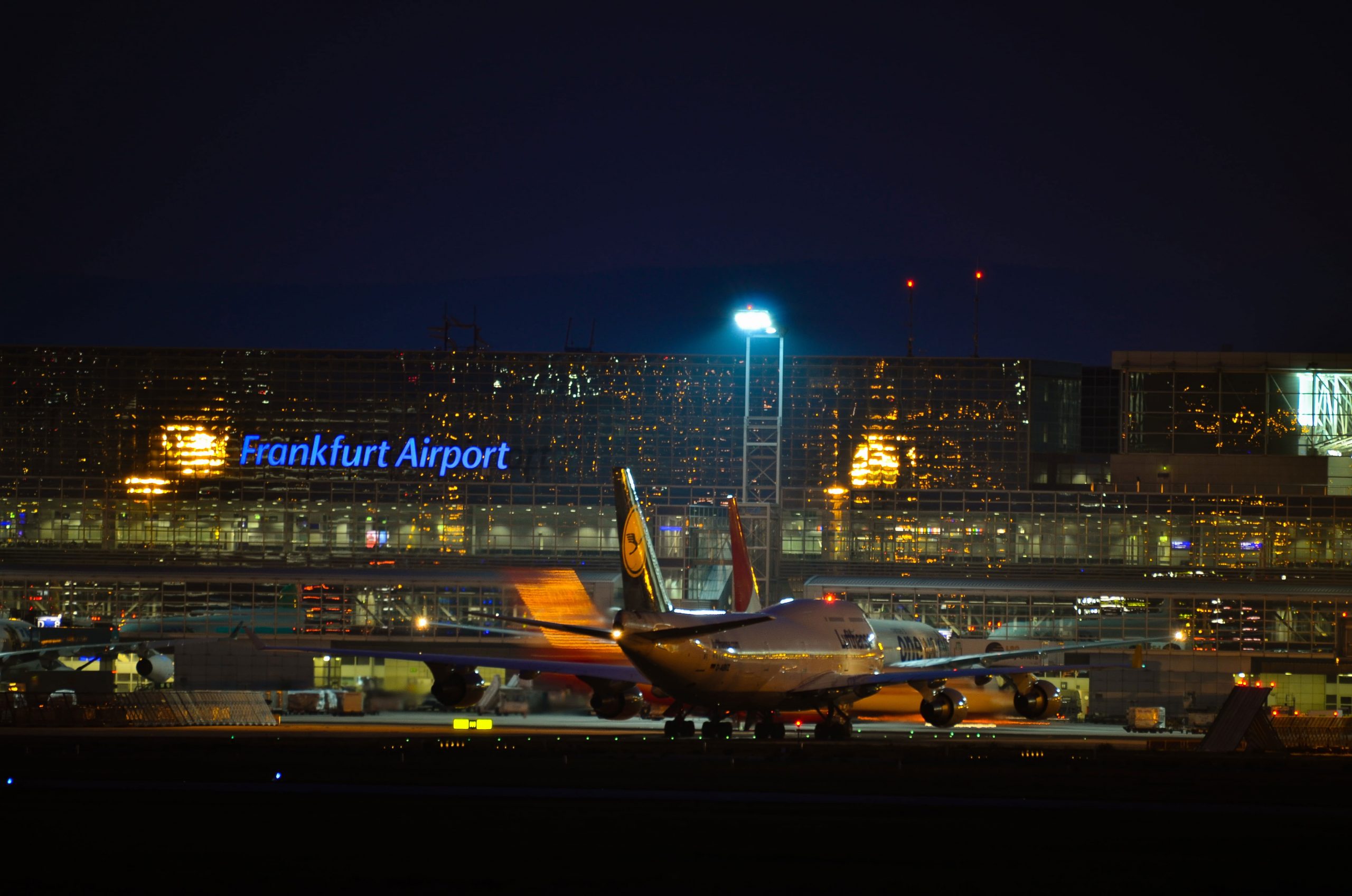 Wallpaper Airplane Near Frankfurt Airport, Fraport, Boeing