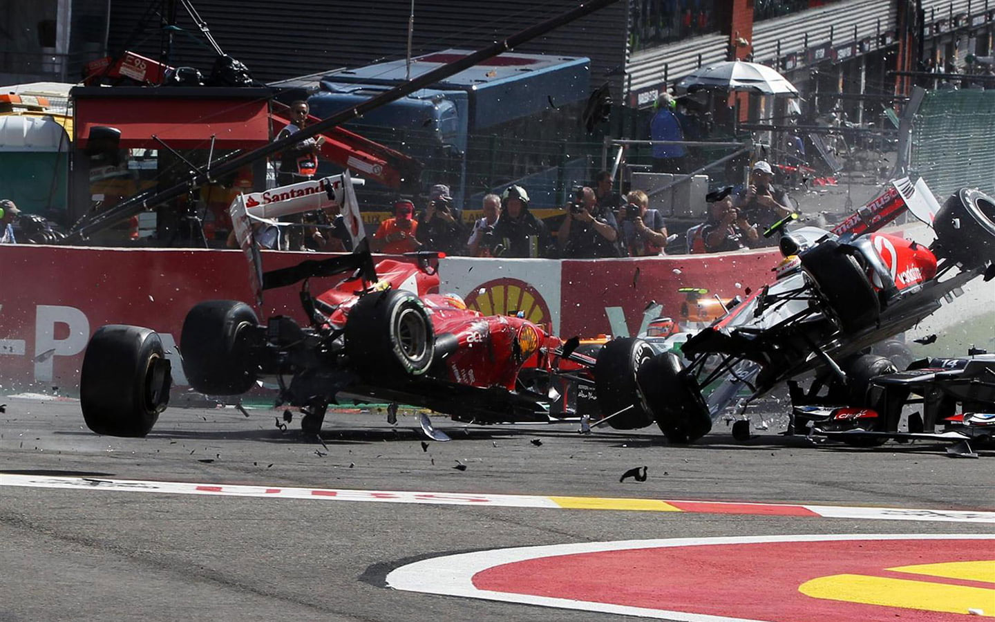 Wallpaper F1 Race Car Crash Accident Hd, F1, Cars & Motos