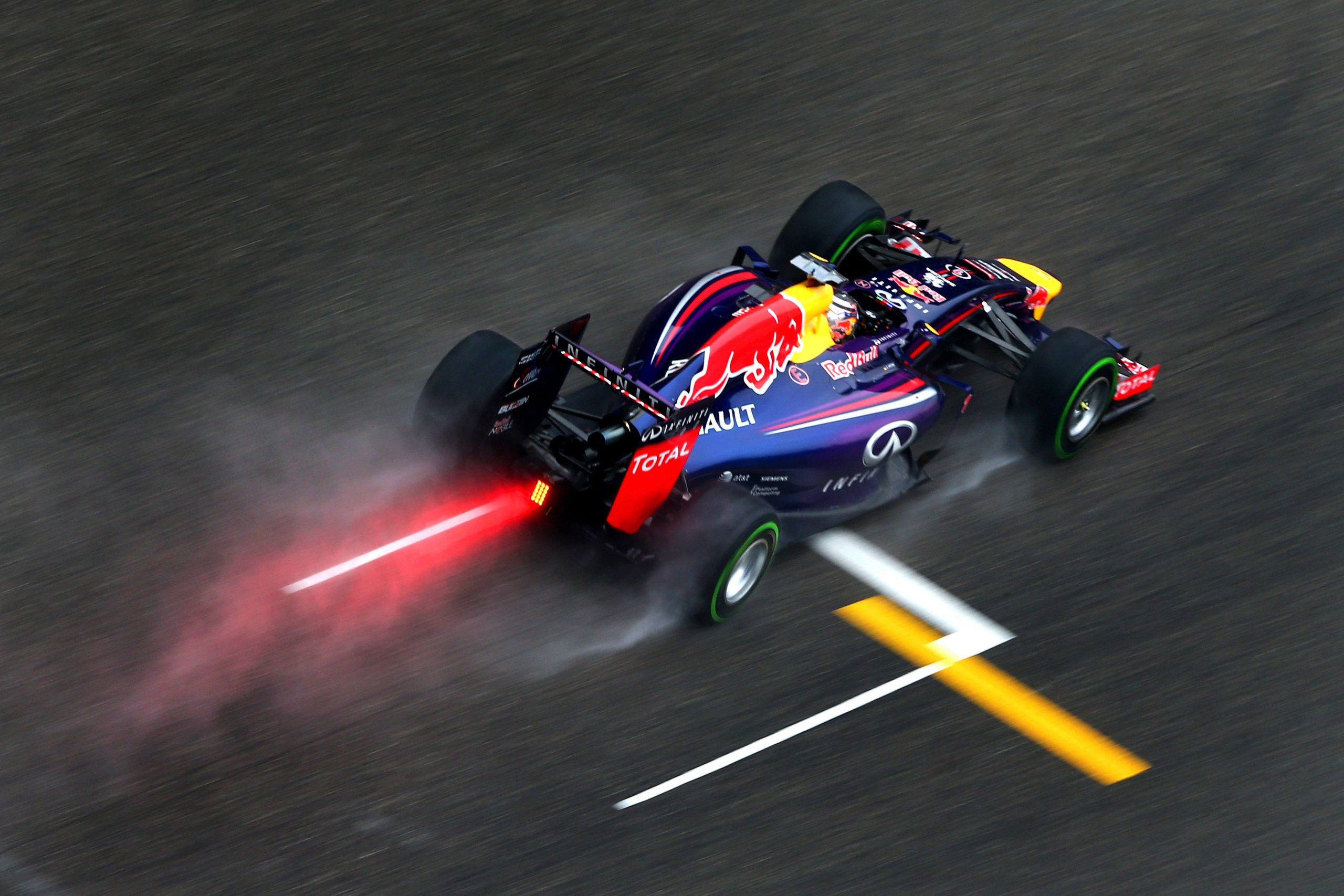 Wallpaper Red Bull F1 Race Car, Rain, Formula 1, Vettel