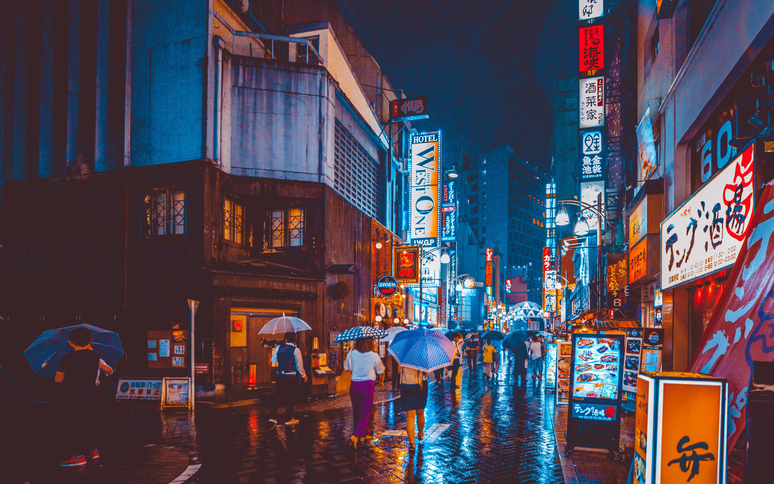 Wallpaper People Walking In The Middle Of City, Japan Rain Wallpaper, City
