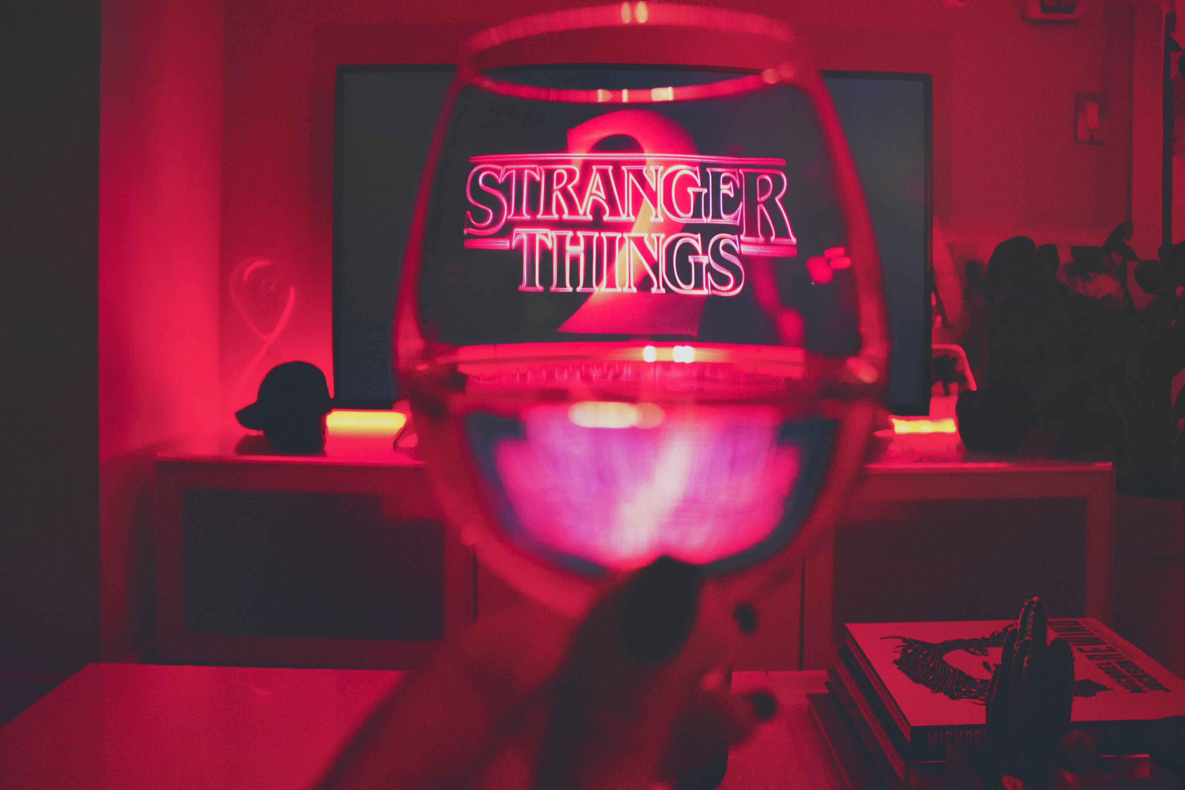 Wallpaper Hand, Scared, Scary, Spooky, Halloween, Stranger Things, Movies