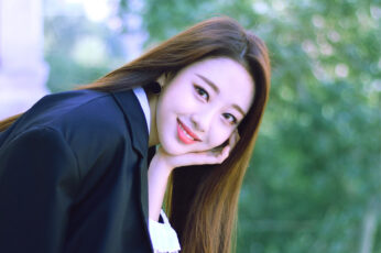 Wallpaper Loona, K Pop, Yves, Young Adult