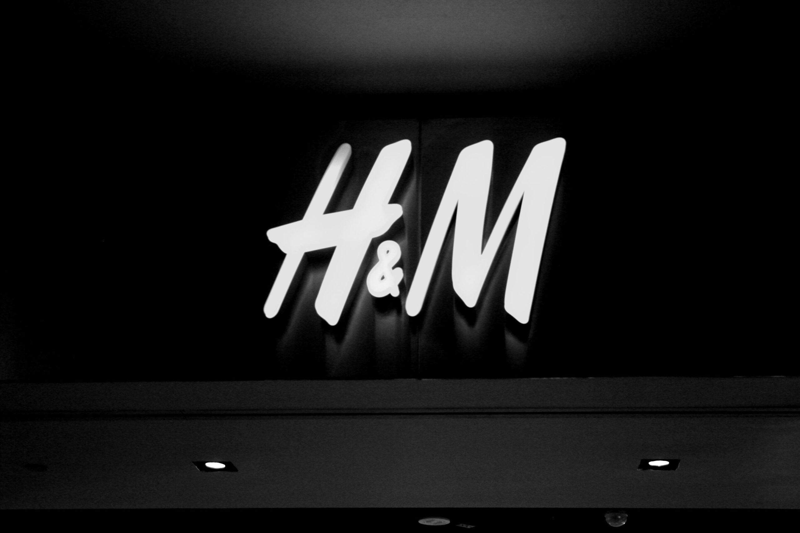 H&M Wallpaper 4k Pc