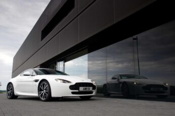 Aston Martin V8 Vantage 4K Ultra Hd Wallpapers