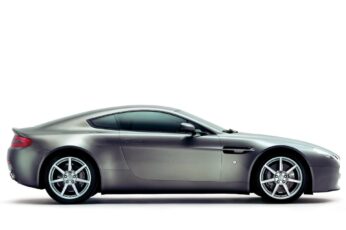 Aston Martin V8 Vantage Desktop Wallpaper 4k Download
