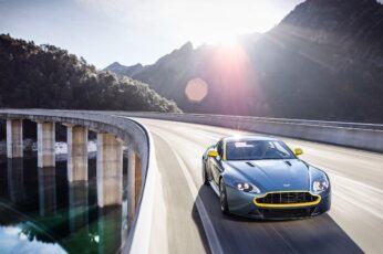 Aston Martin V8 Vantage Desktop Wallpaper Hd