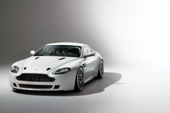 Aston Martin Vantage Wallpaper Hd For Pc 4k