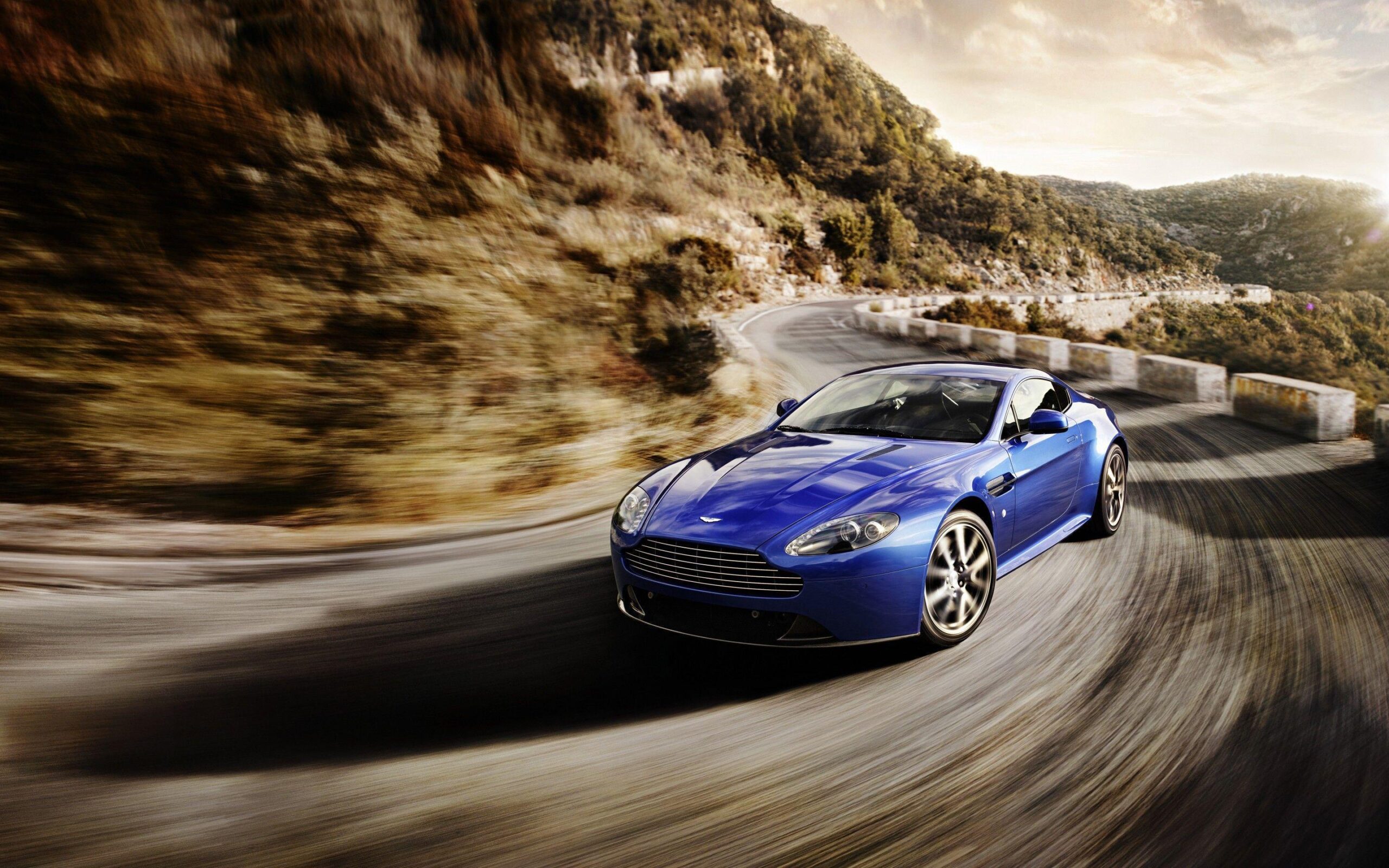 Aston Martin Vantage Wallpapers Hd For Pc