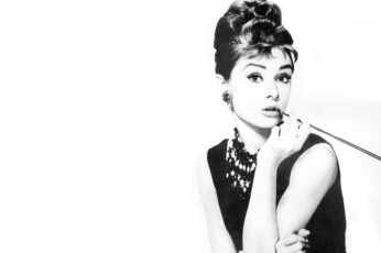 Audrey Hepburn Wallpaper 4k Download
