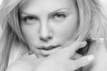 Charlize Theron cool wallpaper