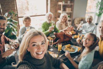 Family Thanksgiving 1080p Wallpaper